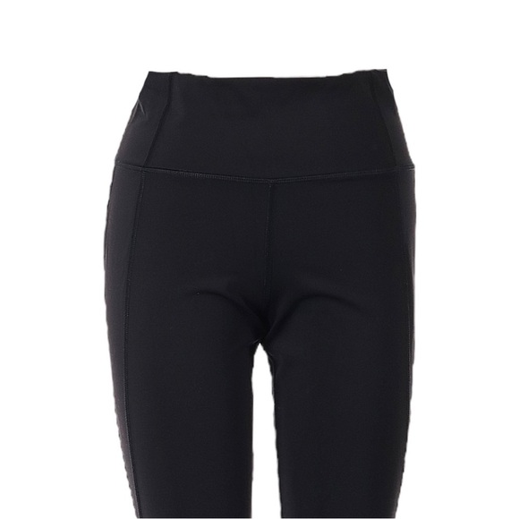 NWT Athleta Accelerate High Rise Crop Leggings 1X Black SwiftLite Lightweight - Picture 3 of 10